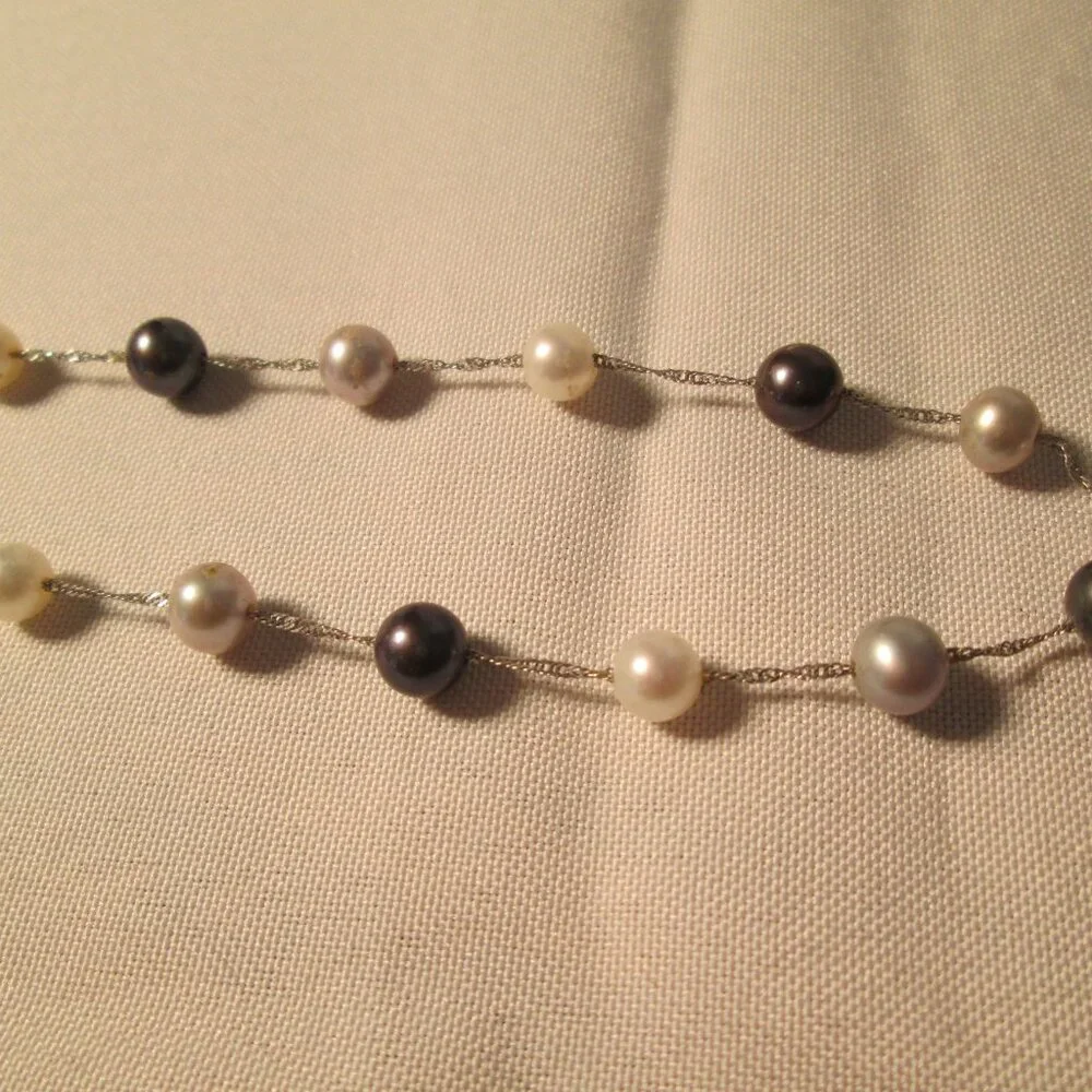 Elegant 14K White Gold Necklace with Multicolored Cultured Pearls – 16” - Picture 5 of 7